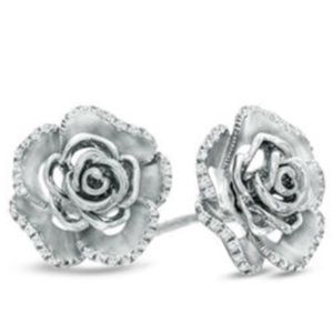 Vera Wang Love Collection Rose Stud Earrings